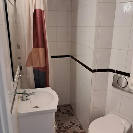 1 Personne Dans Le Centre Historique